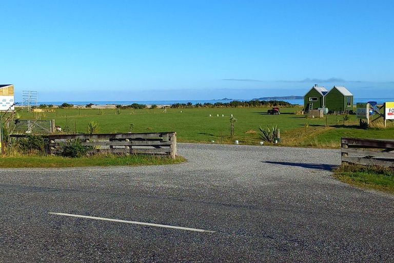 Photo of property in 25 Fox Moth Drive, Haast, 7886