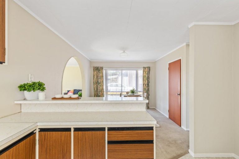 Photo of property in 6b Kapui Place, Waitara, 4320