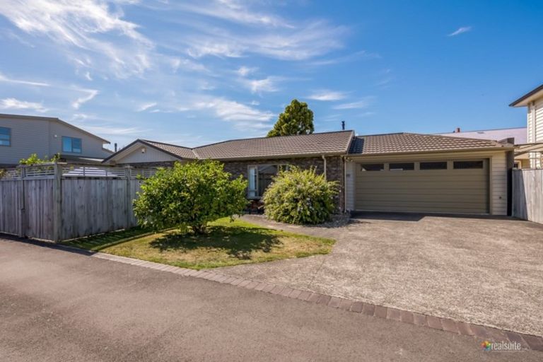 Photo of property in 37b Brunswick Street, Hutt Central, Lower Hutt, 5010