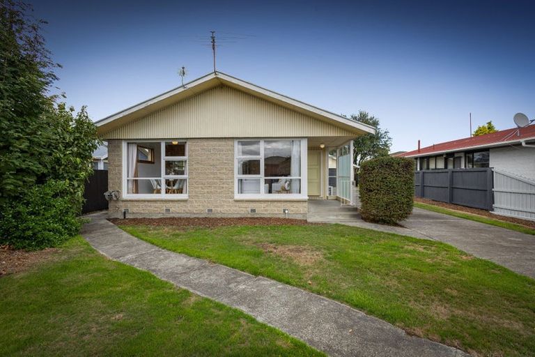 Photo of property in 20 Kathleen Crescent, Hornby, Christchurch, 8042