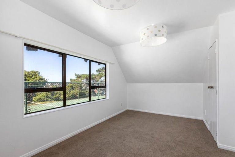Photo of property in 46 David Crescent, Karori, Wellington, 6012