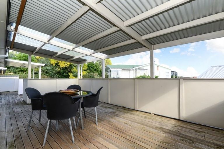 Photo of property in 104 Tuhikaramea Road, Dinsdale, Hamilton, 3204