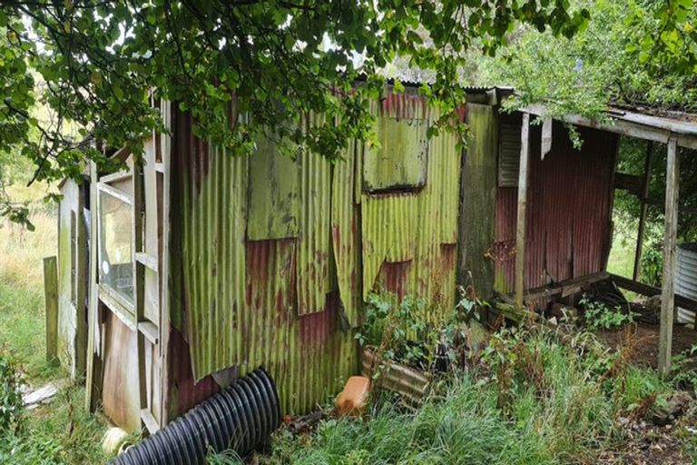 Photo of property in 2174 Rangiwahia Road, Rangiwahia, Kimbolton, 4774