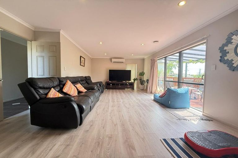 Photo of property in 27a Willerton Avenue, New Lynn, Auckland, 0600
