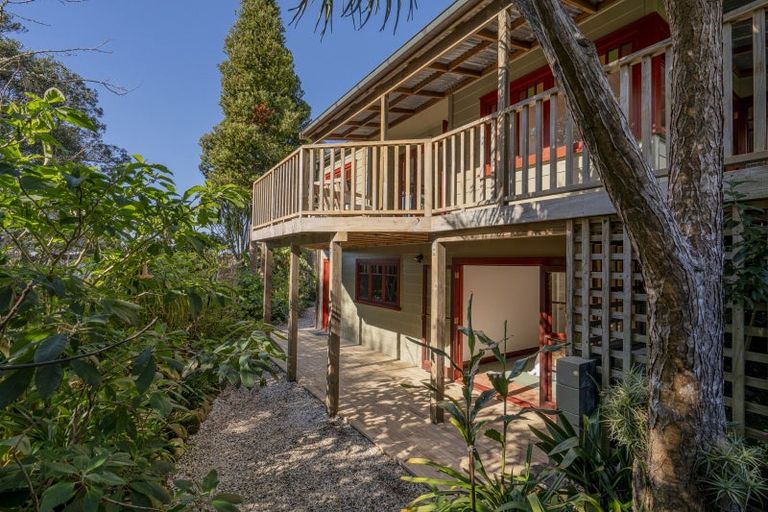 Photo of property in 19 Grange Road, Hahei, Whitianga, 3591