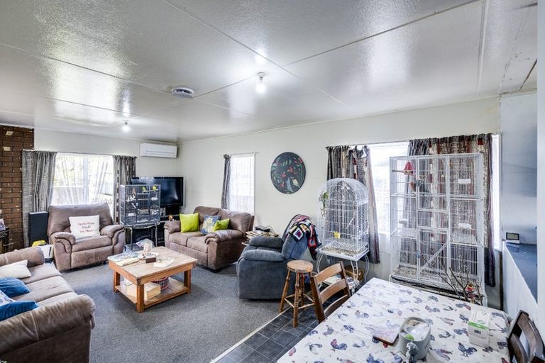 Photo of property in 4 Palgrave Avenue, Flaxmere, Hastings, 4120