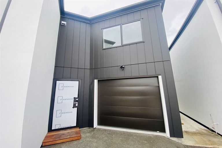 Photo of property in 7/4 Gilberthorpes Road, Islington, Christchurch, 8042