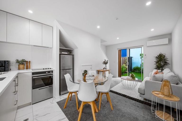 Photo of property in 2/8 Riccarton Road, Riccarton, Christchurch, 8011