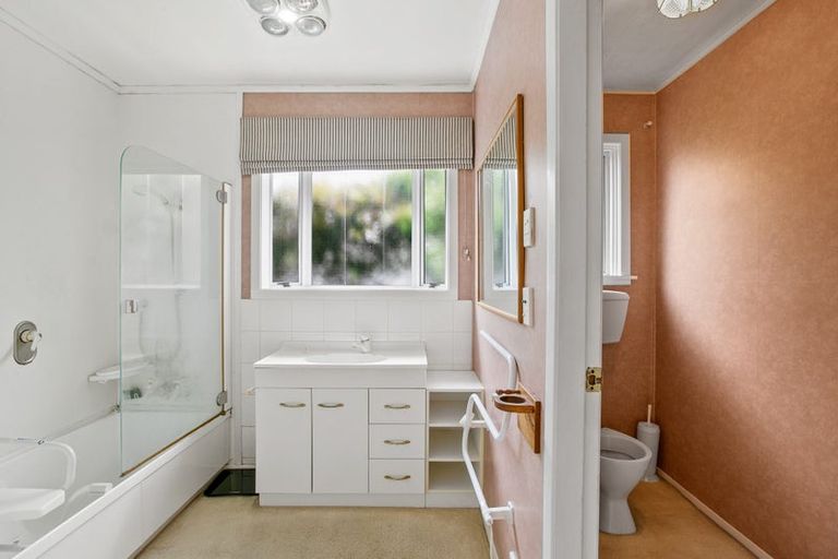 Photo of property in 17a Timandra Street, Welbourn, New Plymouth, 4312