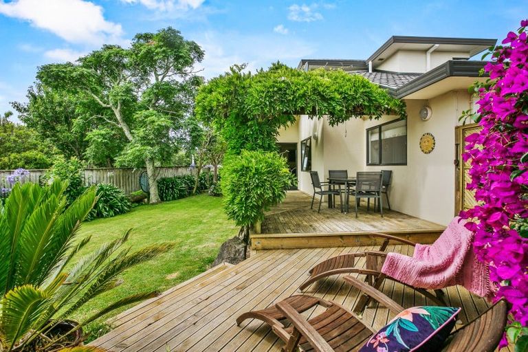 Photo of property in 2 Royal Heights, Glen Avon, New Plymouth, 4312