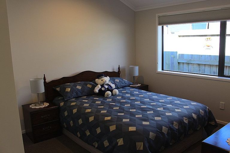 Photo of property in 8a Montague Grove, Stratford, 4332