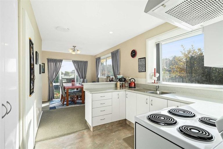 Photo of property in 22 Kathleen Crescent, Hornby, Christchurch, 8042