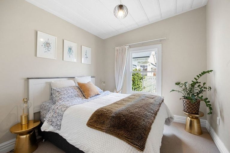 Photo of property in 32 Alpha Street, Cambridge, 3434