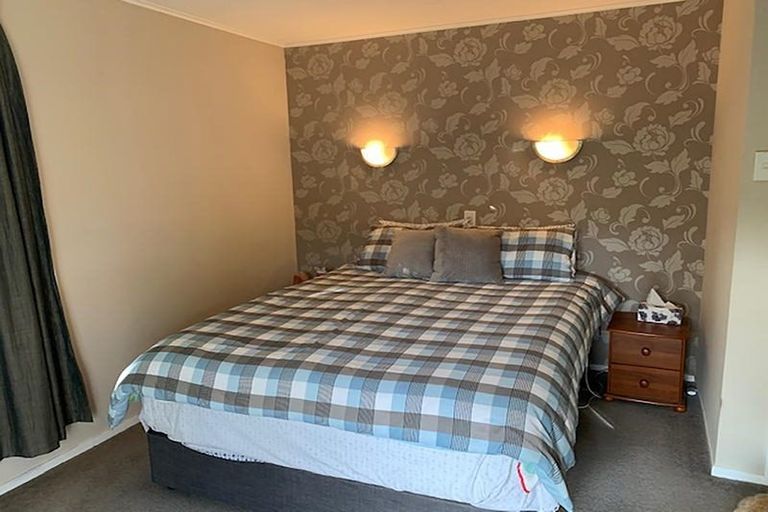 Photo of property in 28 Coleraine Street, Cromwell, 9310