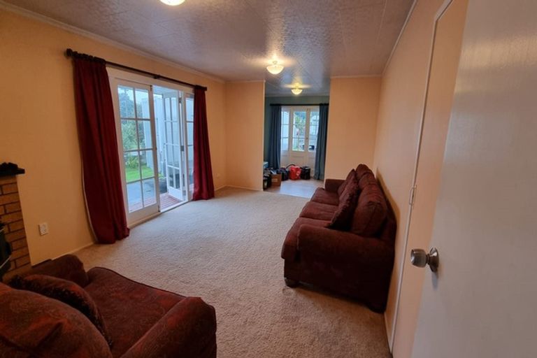 Photo of property in 7 Turei Road, Kawakawa Bay, Papakura, 2585