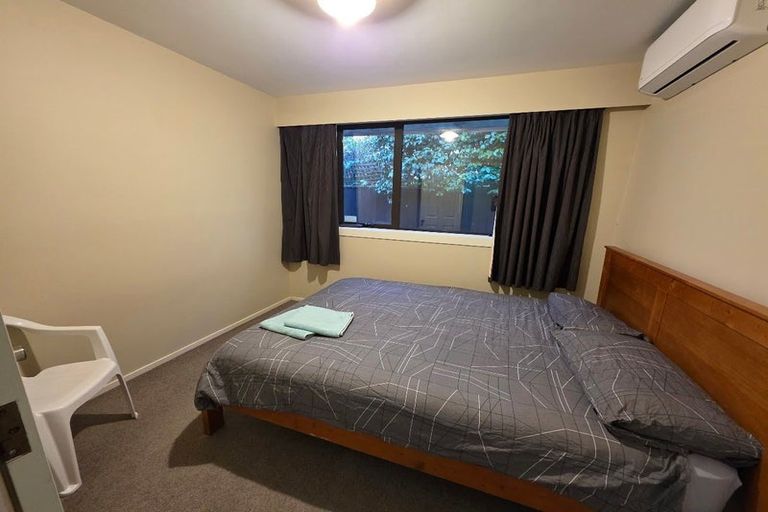 Photo of property in 15 Highland Place, Avonhead, Christchurch, 8042