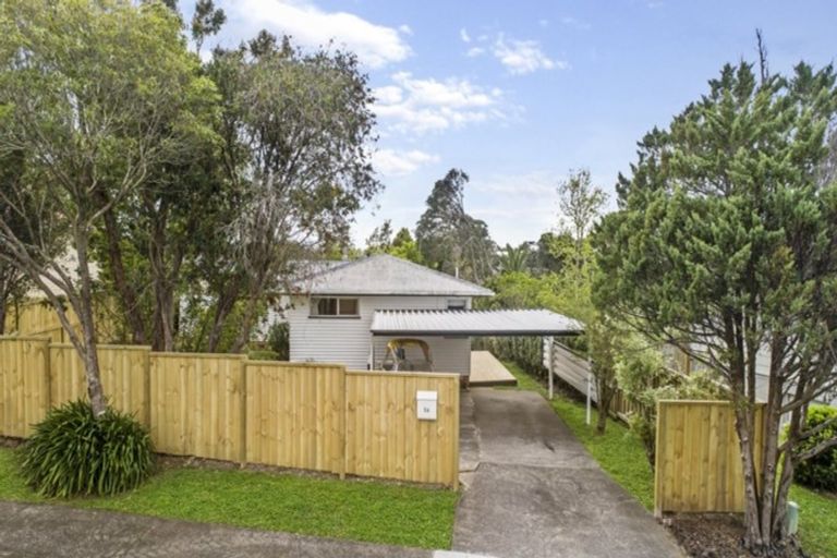 Photo of property in 56 Judkins Crescent, Cockle Bay, Auckland, 2014