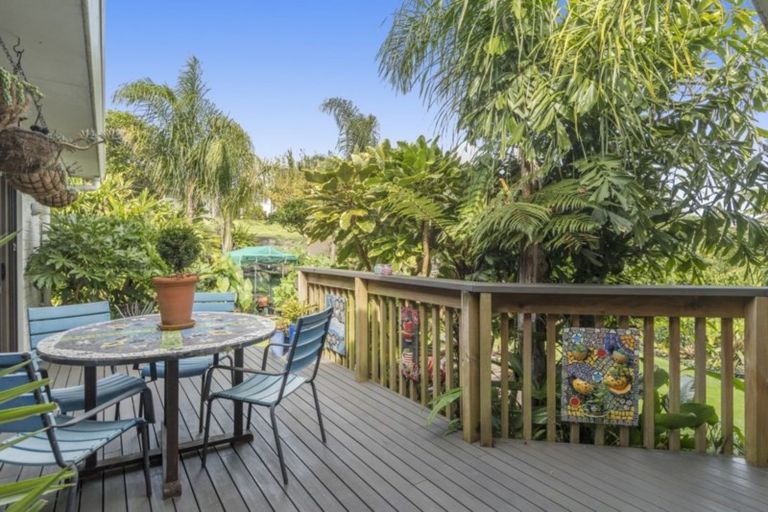 Photo of property in 2 Ruamoana Place, Omokoroa, 3114