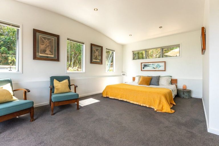 Photo of property in 12 Makora Avenue, Oneroa, Waiheke Island, 1081