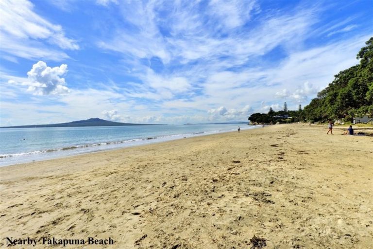 Photo of property in 15 Spencer Terrace, Hauraki, Auckland, 0622