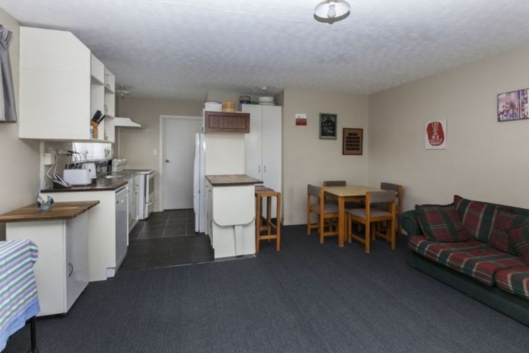 Photo of property in 1/41 Oldwood Street, Bishopdale, Christchurch, 8053