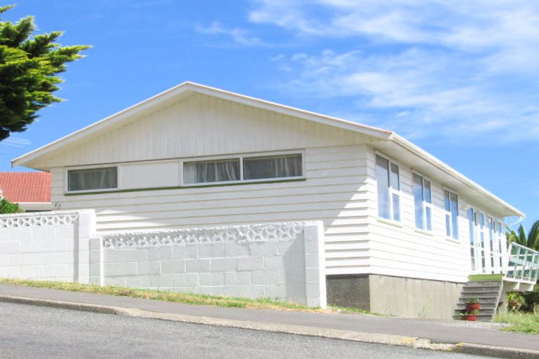 Photo of property in 62 Melrose Road, Island Bay, Wellington, 6023
