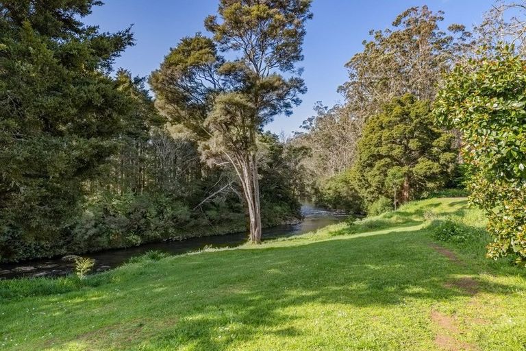 Photo of property in 6 Tuatahi Place, Kerikeri, 0230
