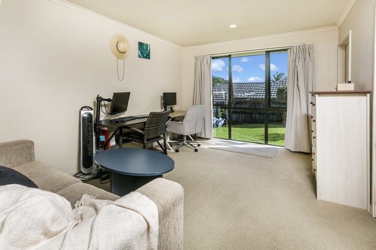 Photo of property in 100 Greenhithe Road, Greenhithe, Auckland, 0632