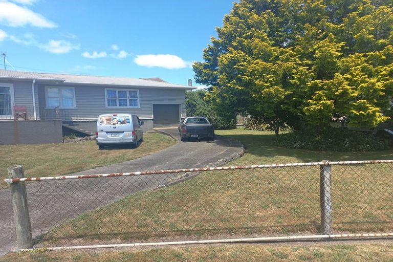 Photo of property in 2 Elliott Crescent, Owhata, Rotorua, 3010