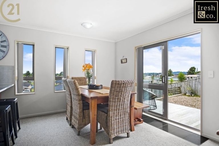 Photo of property in 175 Keri Vista Rise, Papakura, 2110