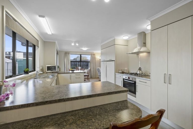 Photo of property in 18a Virginia Place, Whalers Gate, New Plymouth, 4310