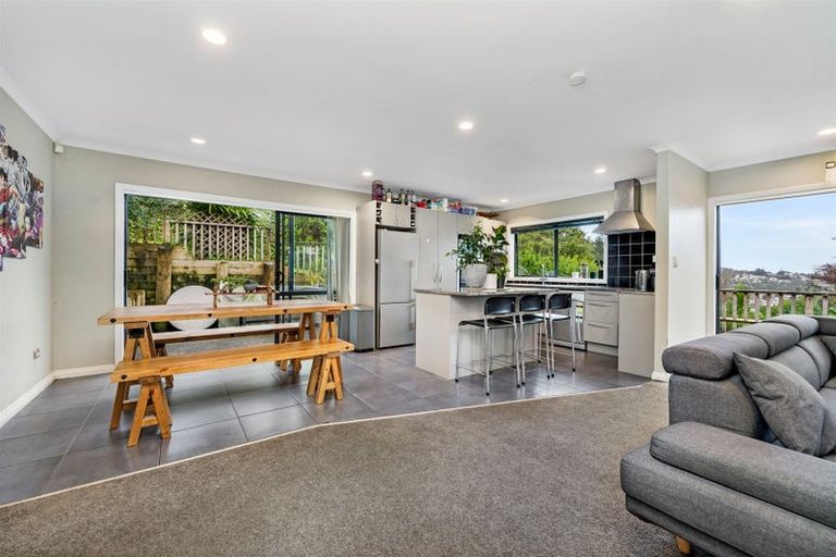 Photo of property in 53 Helleur Road, Massey, Auckland, 0614