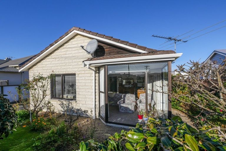 Photo of property in 33a Hargest Crescent, Saint Kilda, Dunedin, 9012
