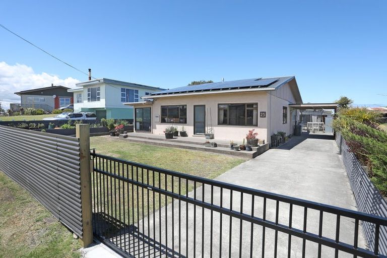Photo of property in 23 Wainui Street, Koitiata, Whanganui, 4581