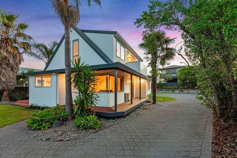 Photo of property in 338 Papamoa Beach Road, Papamoa Beach, Papamoa, 3118