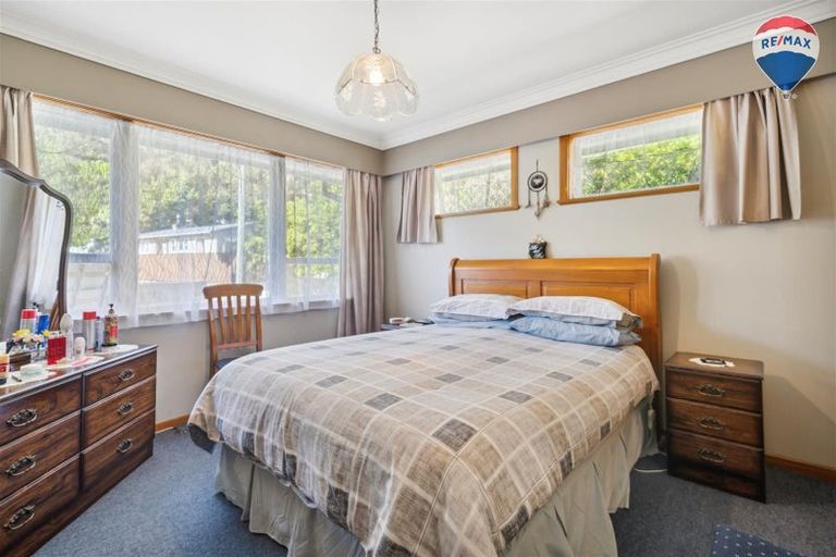 Photo of property in 7 James Grove, Stokes Valley, Lower Hutt, 5019