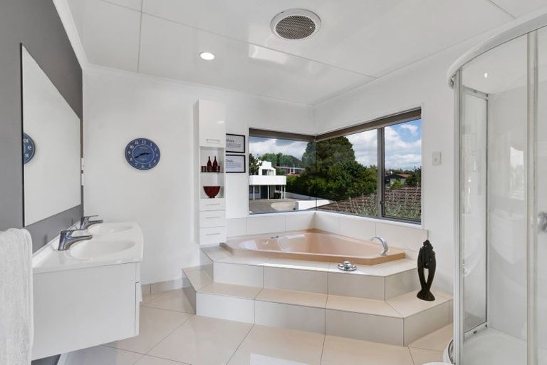 Photo of property in 50d Karina Road, Merrilands, New Plymouth, 4312