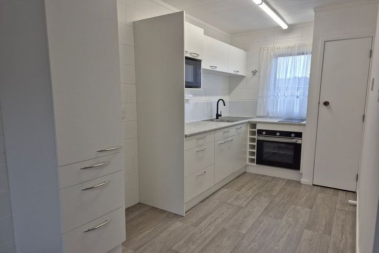 Photo of property in 1/773 Beach Road, Browns Bay, Auckland, 0630