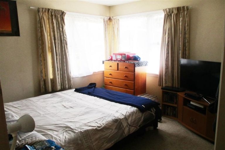 Photo of property in 5 Solway Avenue, Ilam, Christchurch, 8041