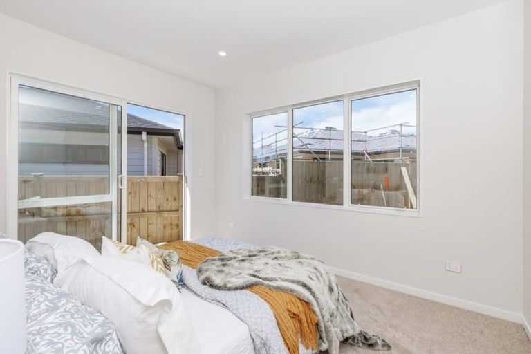 Photo of property in 8 Konoba Avenue, Kumeu, 0810