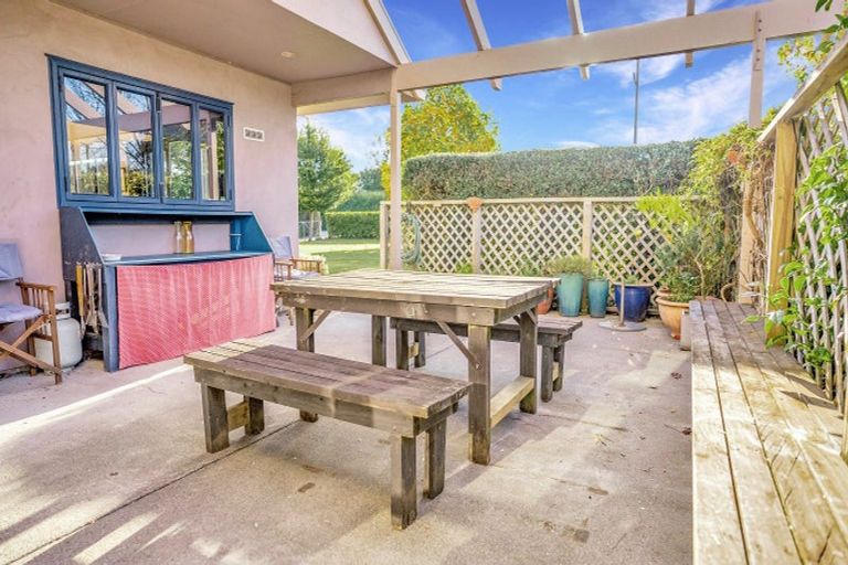 Photo of property in 28 Kibblewhite Road, Masterton, 5810
