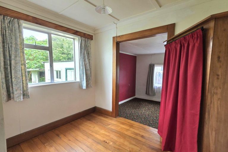 Photo of property in 34 Derby Street, Westport, 7825