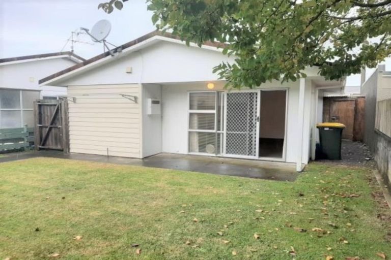 Photo of property in 232/1a Carrington Street, Vogeltown, New Plymouth, 4310