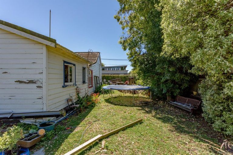 Photo of property in 16 Bass Street, Woolston, Christchurch, 8062