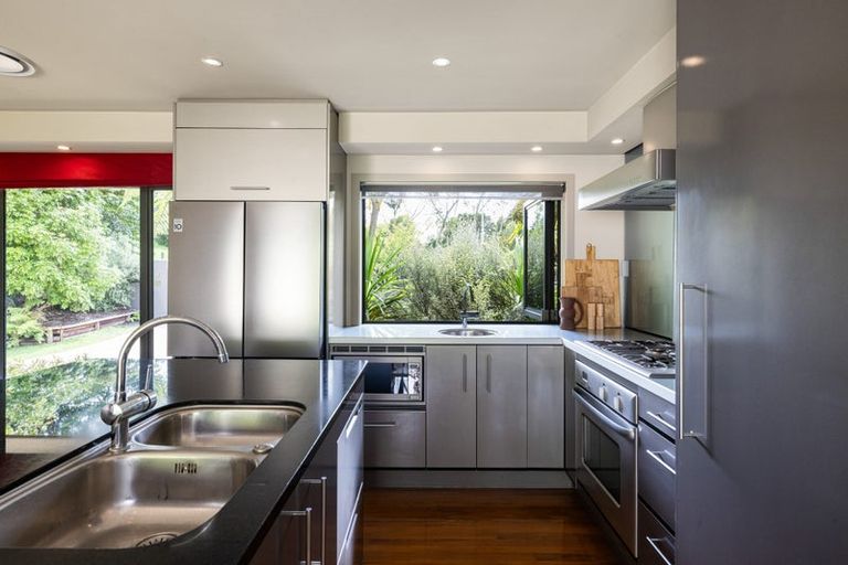 Photo of property in 75 Casey Avenue, Fairfield, Hamilton, 3214