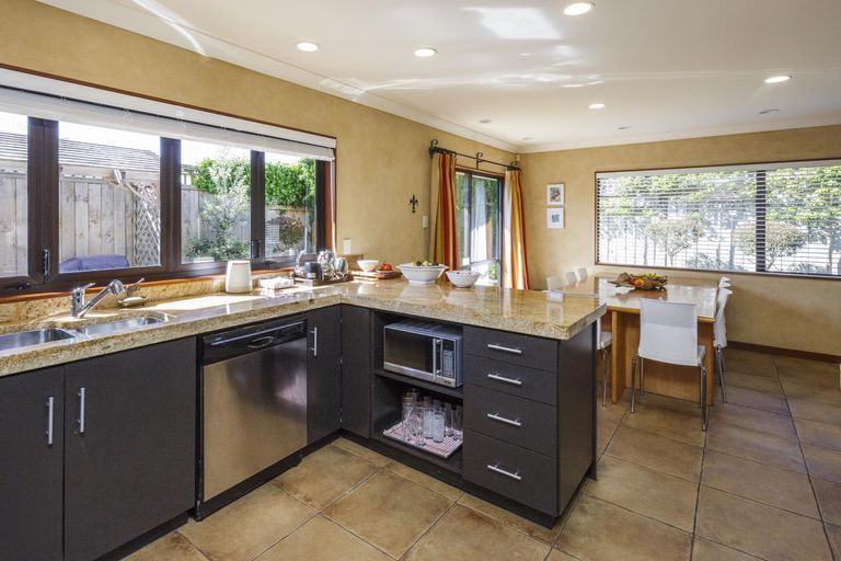 Photo of property in 7 Summerhays Street, Terrace End, Palmerston North, 4410