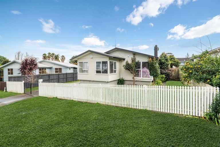 Photo of property in 27 Park Estate Road, Rosehill, Papakura, 2113