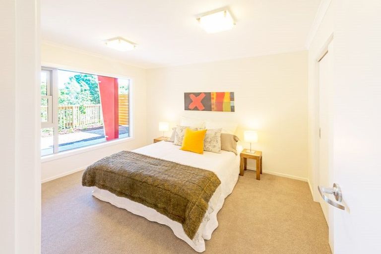 Photo of property in 29e Wai-iti Crescent, Woburn, Lower Hutt, 5010