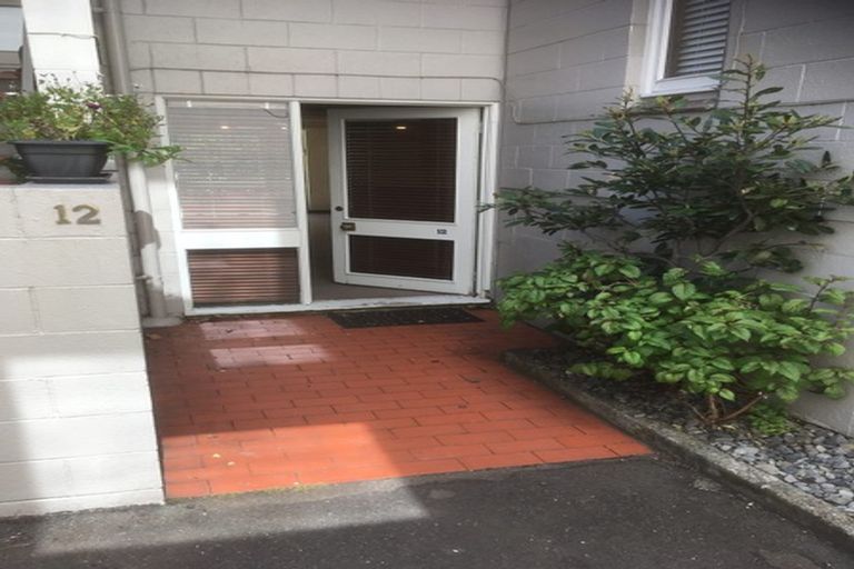 Photo of property in 12 Cottleville Terrace, Thorndon, Wellington, 6011