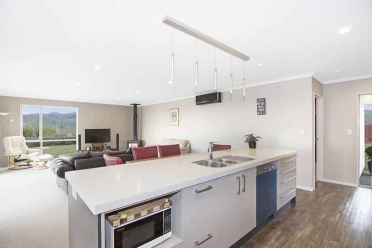 Photo of property in 6 Money More Place, Wakefield, 7095